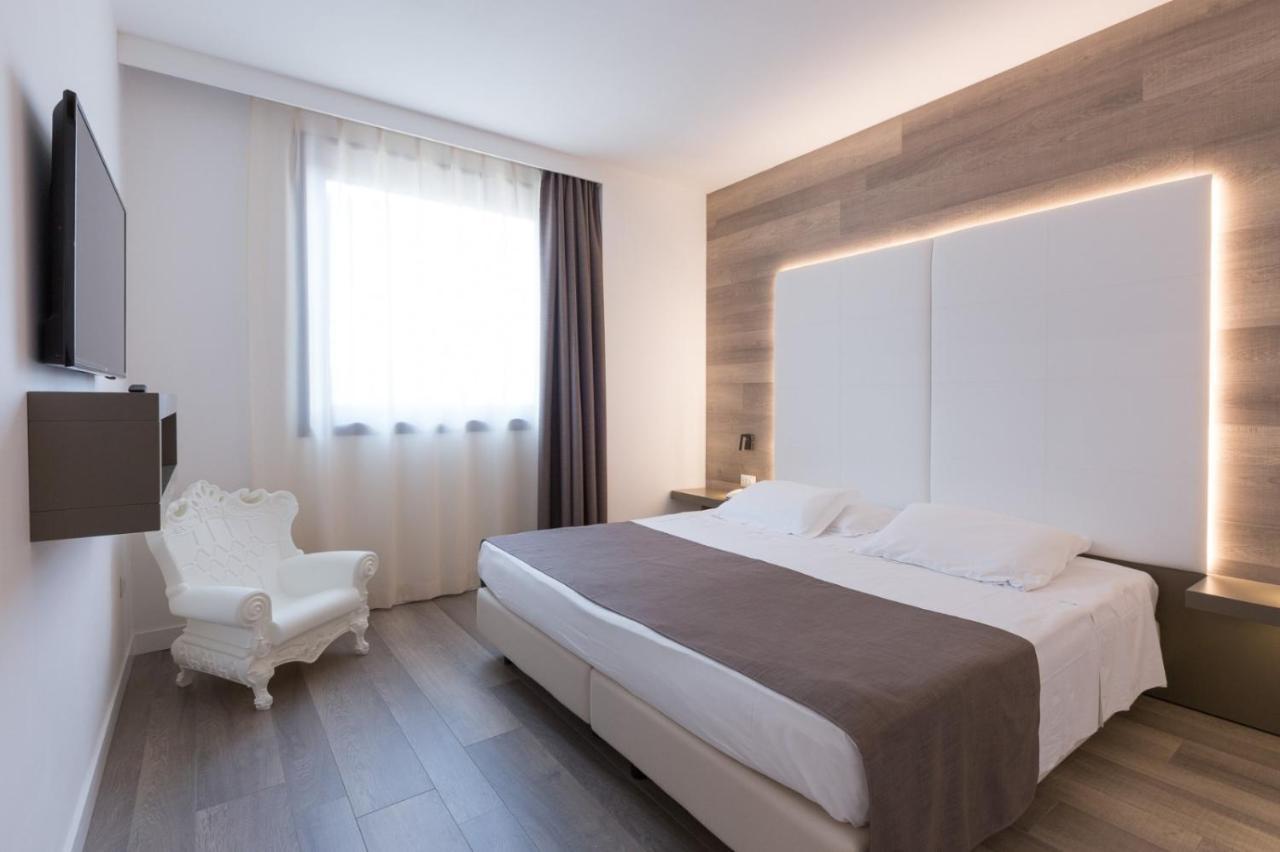 City Hotel & Suites Foligno Exterior photo