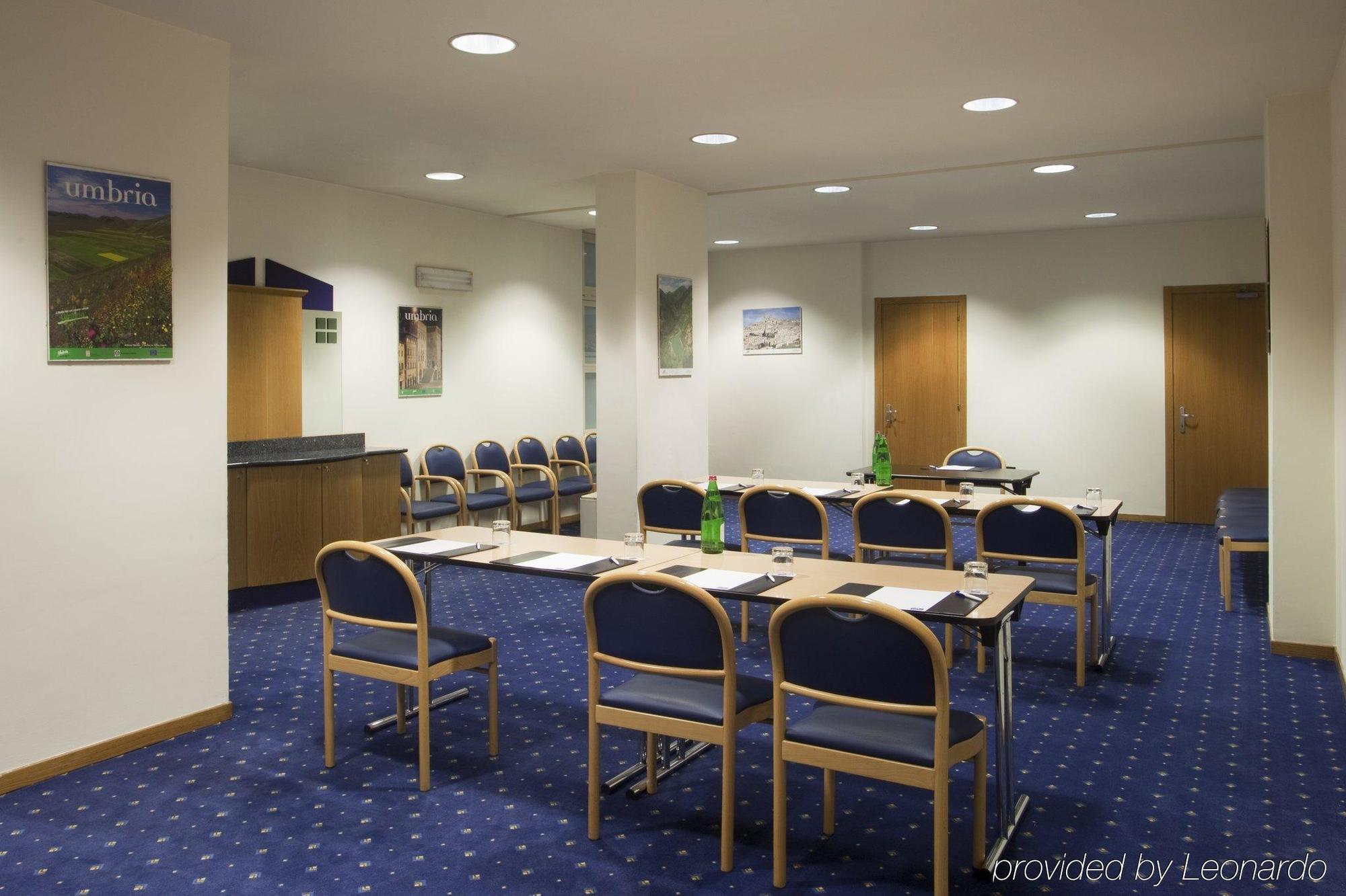 City Hotel & Suites Foligno Facilities photo