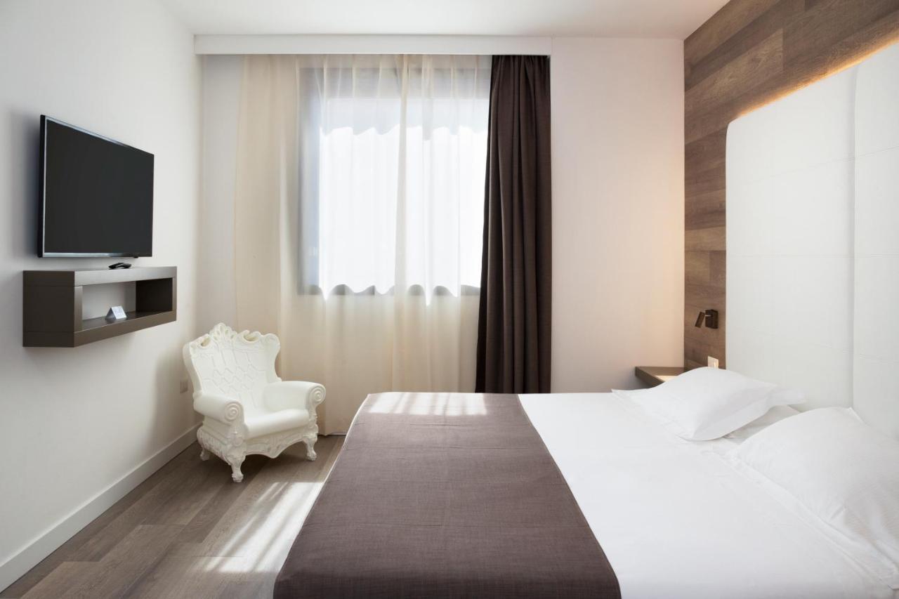 City Hotel & Suites Foligno Exterior photo